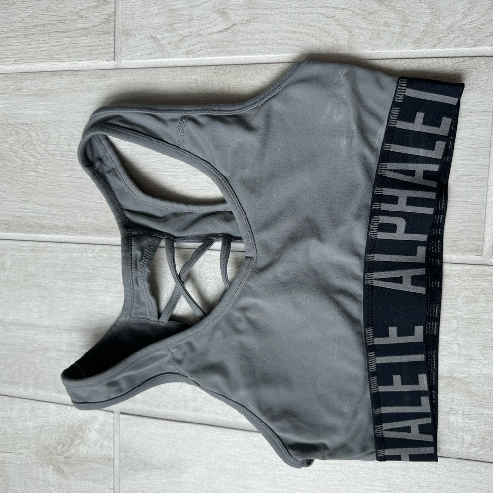 Alphalete sports bra